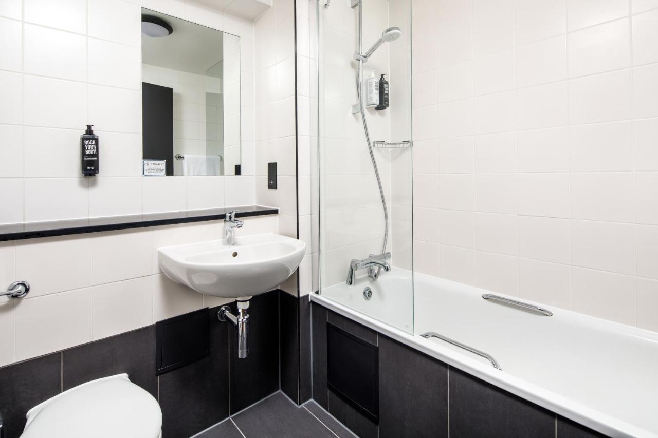 Ibis London Heathrow Terminal 5 Hotel Hillingdon kerület Kültér fotó